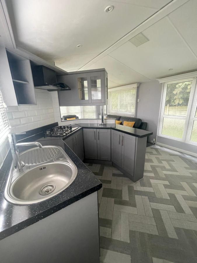 The Winchester Chalet By Sasco Blackpool Exterior photo